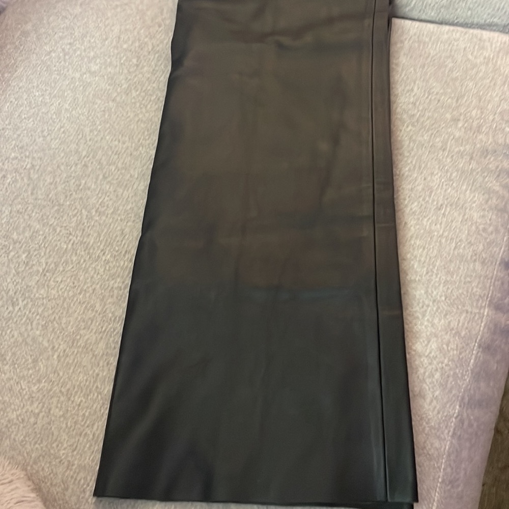 NWO l Cache GORGEOUS ! Black Lambs Leather Flare pants size 12 LIKE NEW $500 - Picture 8 of 9